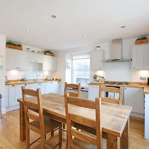 https://the-botanics-residence.edinburghhotelsuk.org